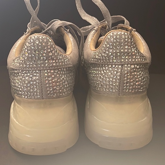 Sparkling Carrissa Sneakers Size US 9M - Picture 7 of 17